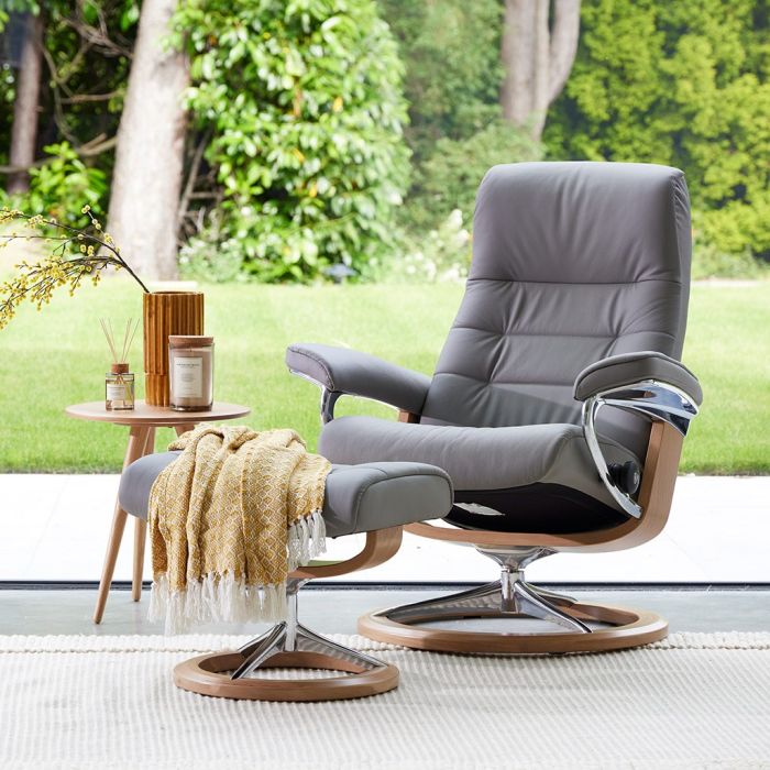 Stressless® Opal Signature Recliner (Small)