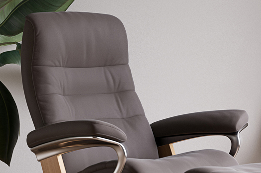 Stressless Opal Signature Recliner | HSL