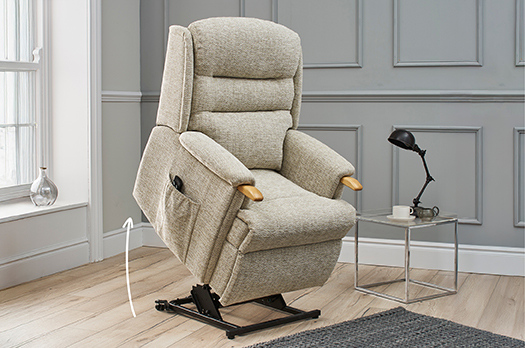Riser recliner standing assist position