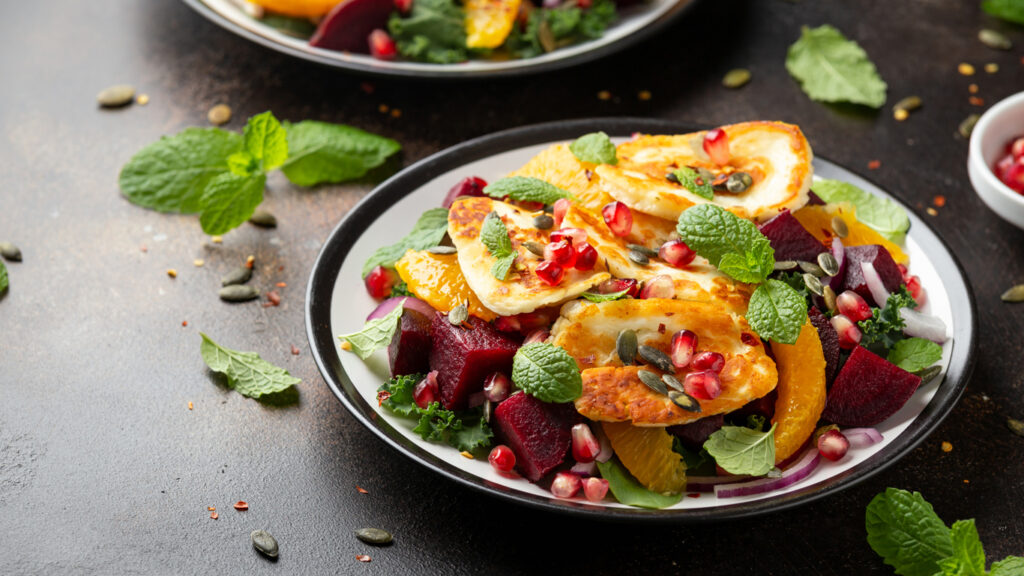Beetroot Salad with Halloumi
