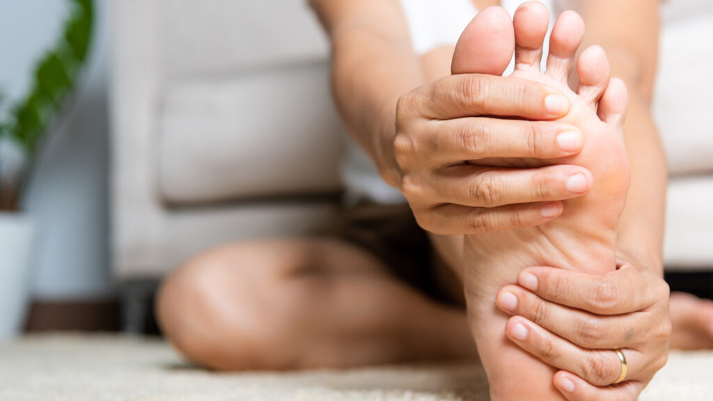 What is Gout: Signs of Gout and Treatments