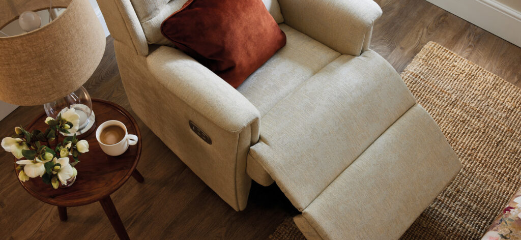 The Pros and Cons of Manual vs. Electric Recliners